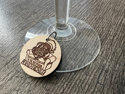 Un identificateur pour coupe de vin (Dinde noire)